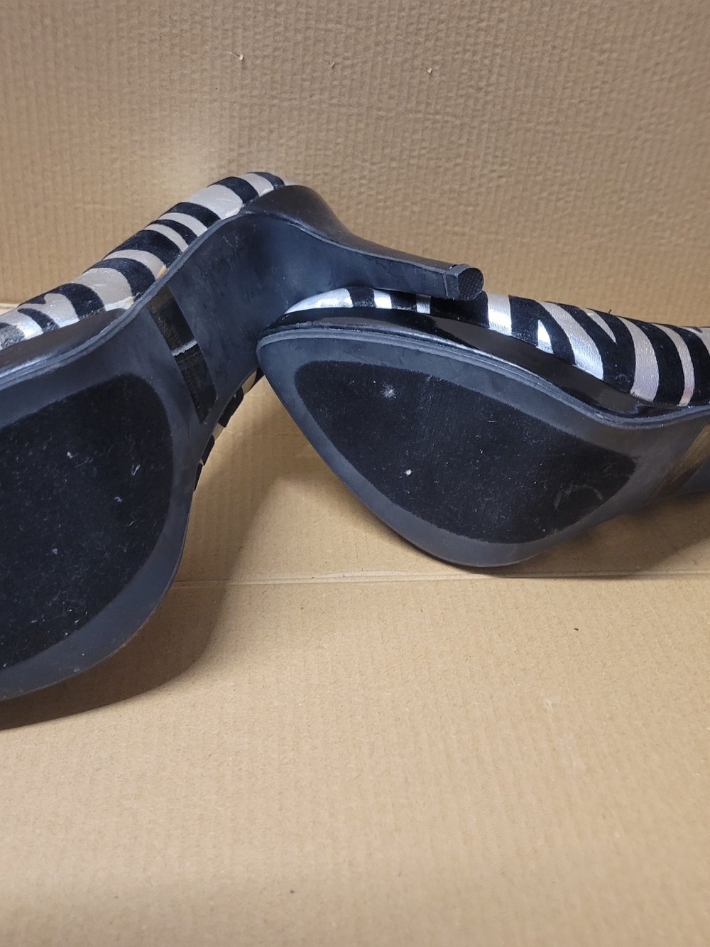 TOP Moda Black and White Striped Platform Heels